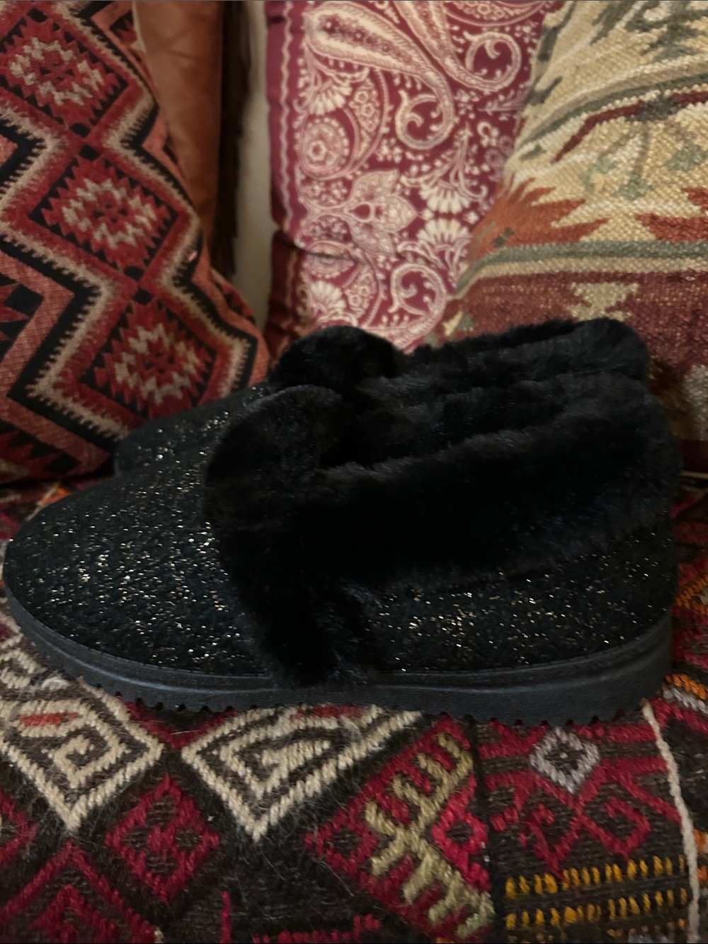 Sketchers cozy slippers NWOT